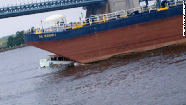 111101091154-duck-boat-crash-story-top.jpg