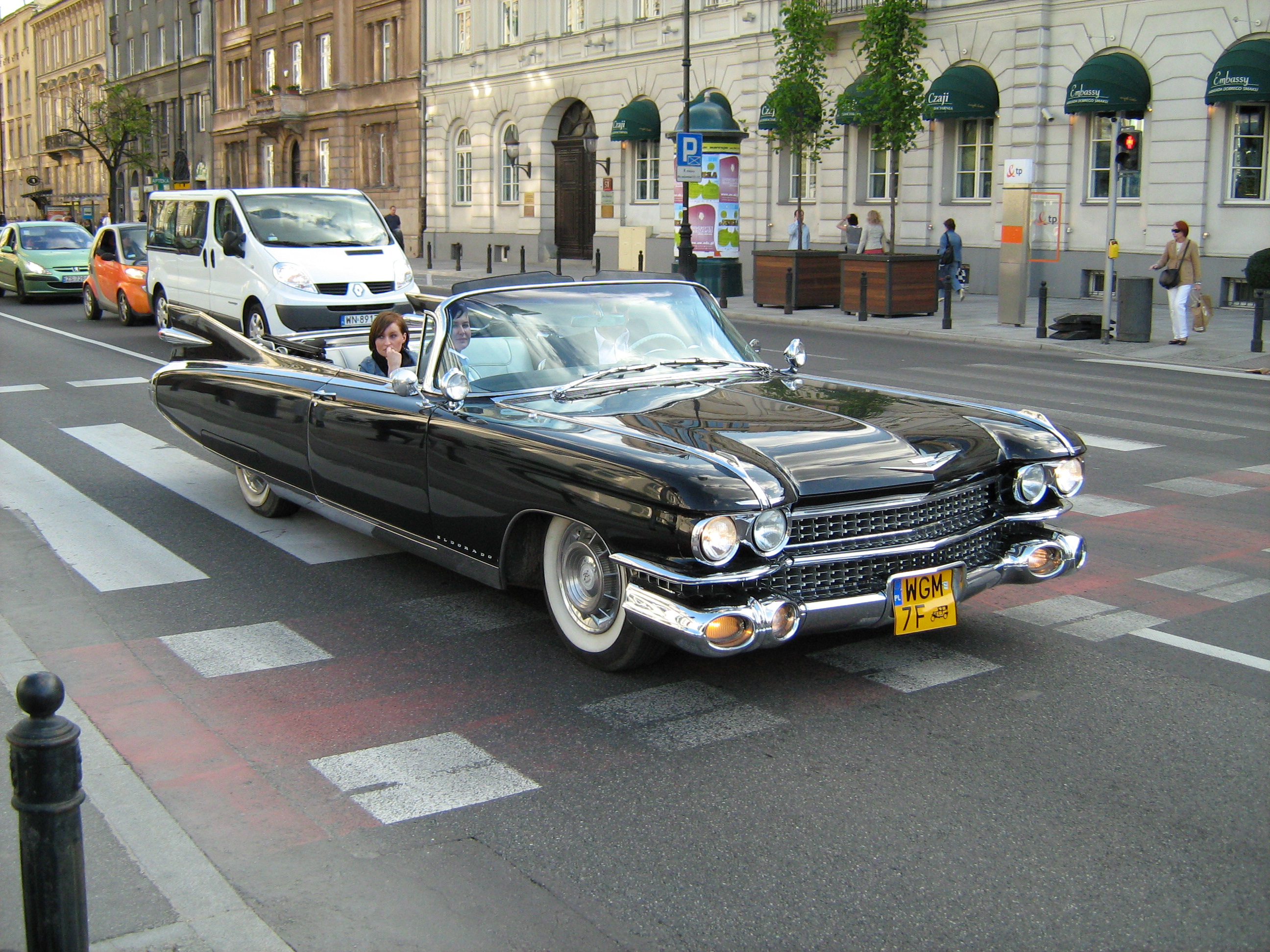 1959_Cadillac_Eldorado_Biarritz_convertible_in_Warsaw.jpg