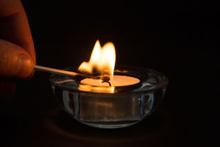 Light-a-Candle-as-a-Prayer-lrg.jpg