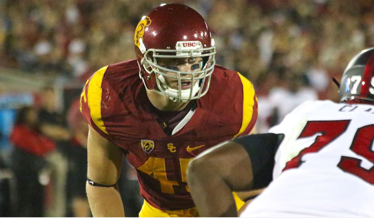 la-sp-usc-linebacker-porter-gustin-intends-to-play-more-physical-20150909