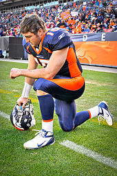 170px-Tim_Tebow_Tebowing.jpg