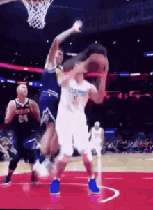 boban-marjanović-dunk.gif