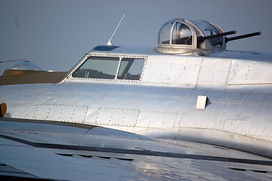 work.4193670.1.flat,550x550,075,f.b-17-yankee-lady-top-gun-turret.jpg