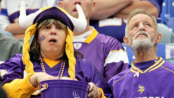 grant_a_vikings_fans_b1_576.jpg