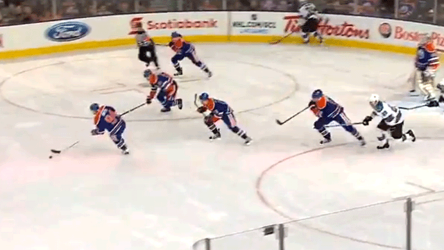 oilers_flying_v_640.gif