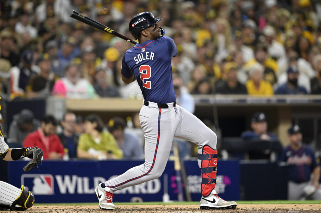 www.mlbtraderumors.com