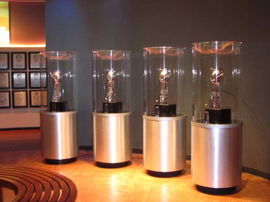 4-trophies-4-super-bowl.jpg
