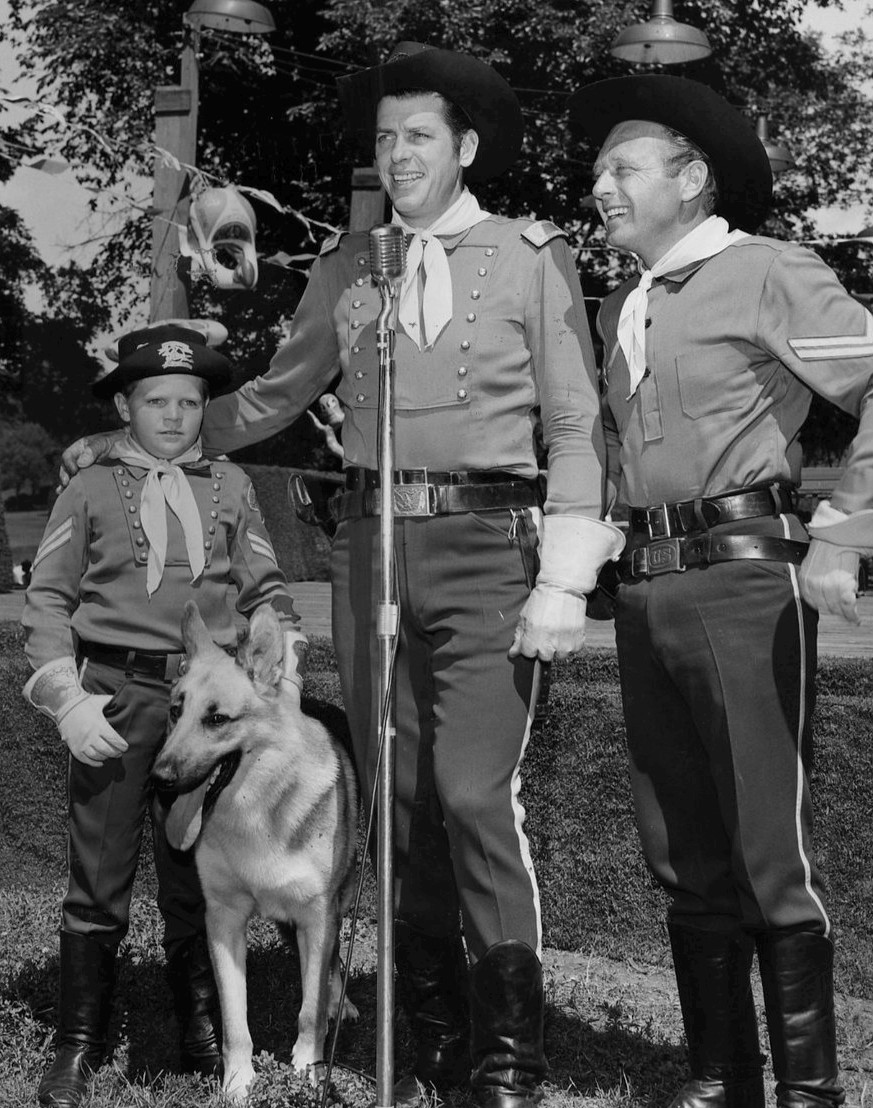 Rin_Tin_Tin_main_cast_1956.jpg