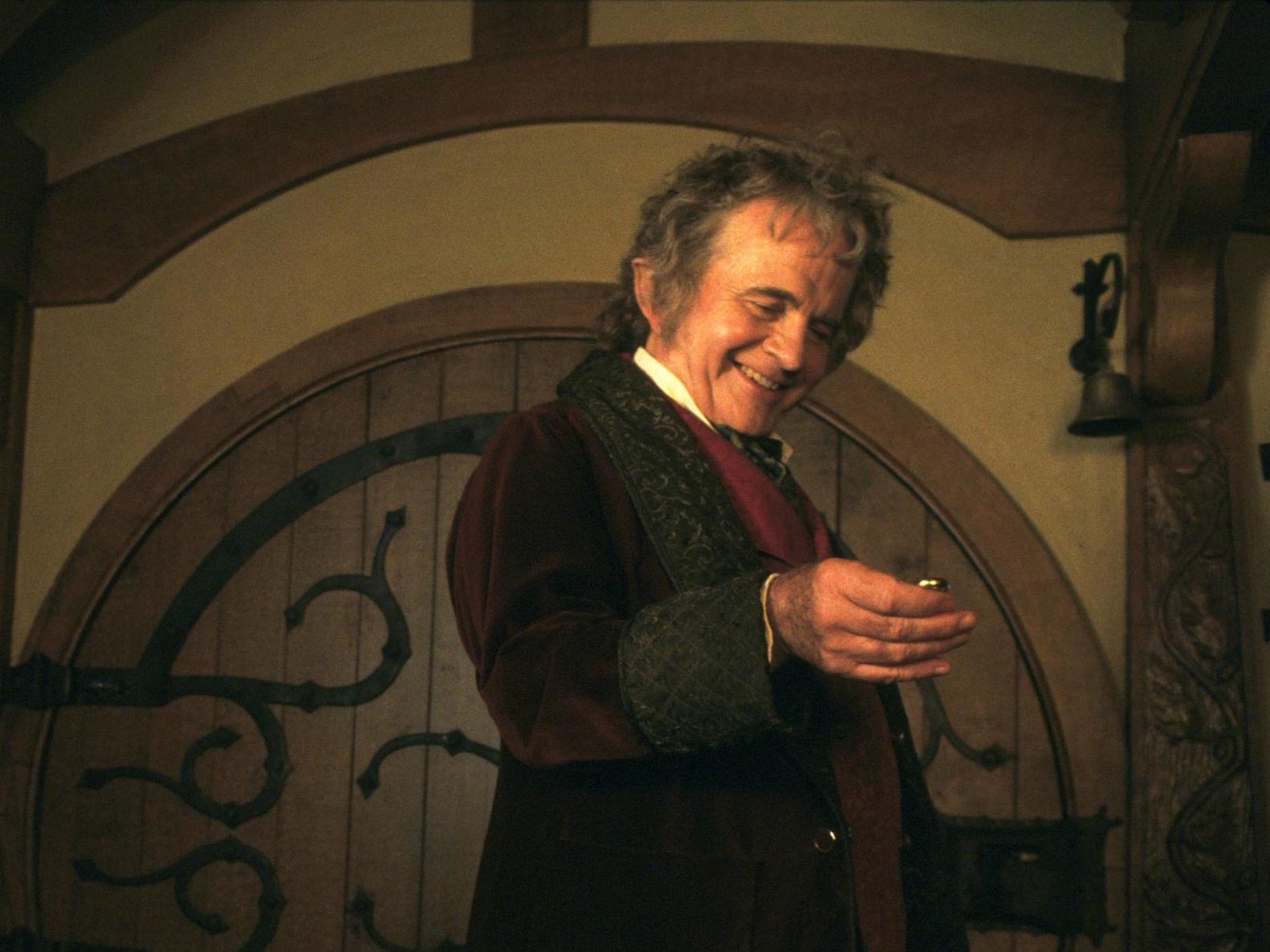 ian-holm-bilbo-baggins.jpg