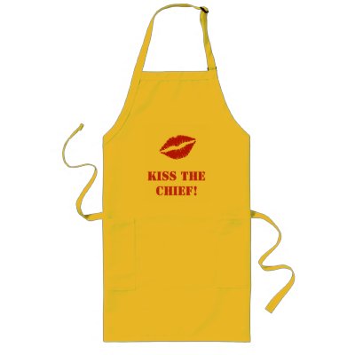 kiss_the_chief_apron-p154811753649503993b7byb_400.jpg