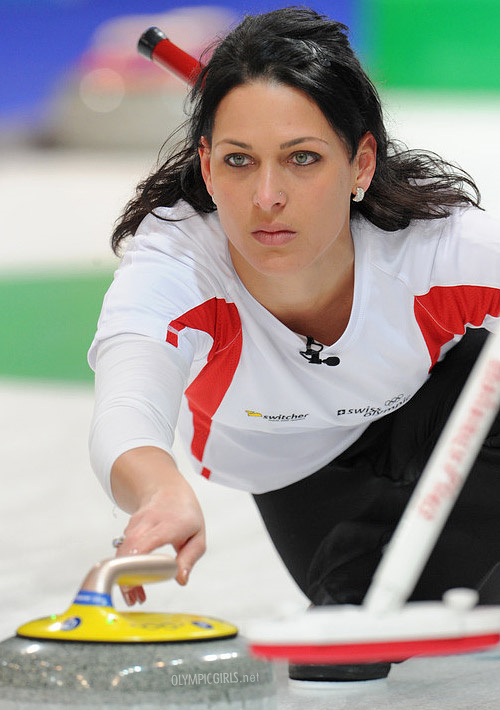 curling-2.jpg