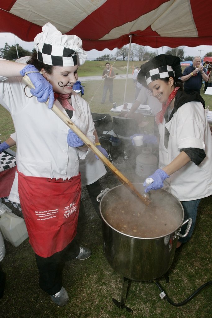 chili-cook-offjpg-481ca3651ce0e678.jpg