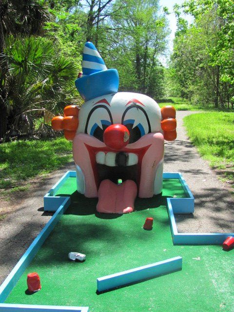 3ba353897d1508ca3dd80e71332f2817--minigolf-miniature-golf.jpg