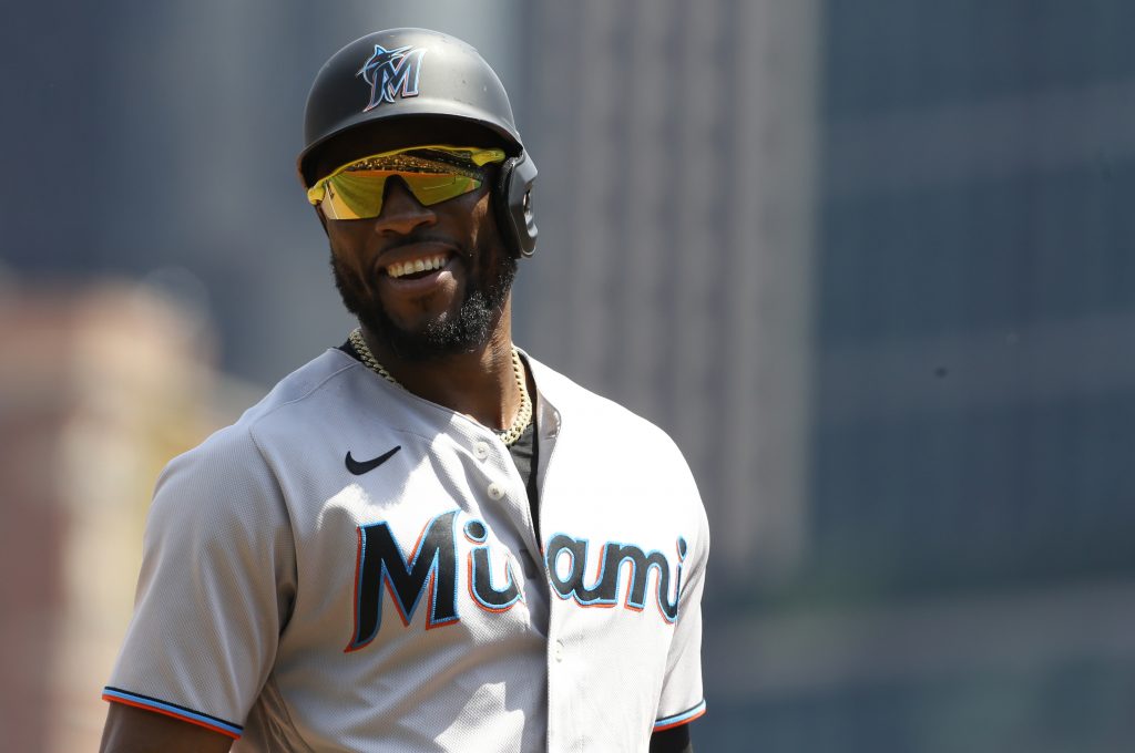 www.mlbtraderumors.com