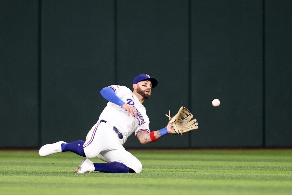 www.mlbtraderumors.com
