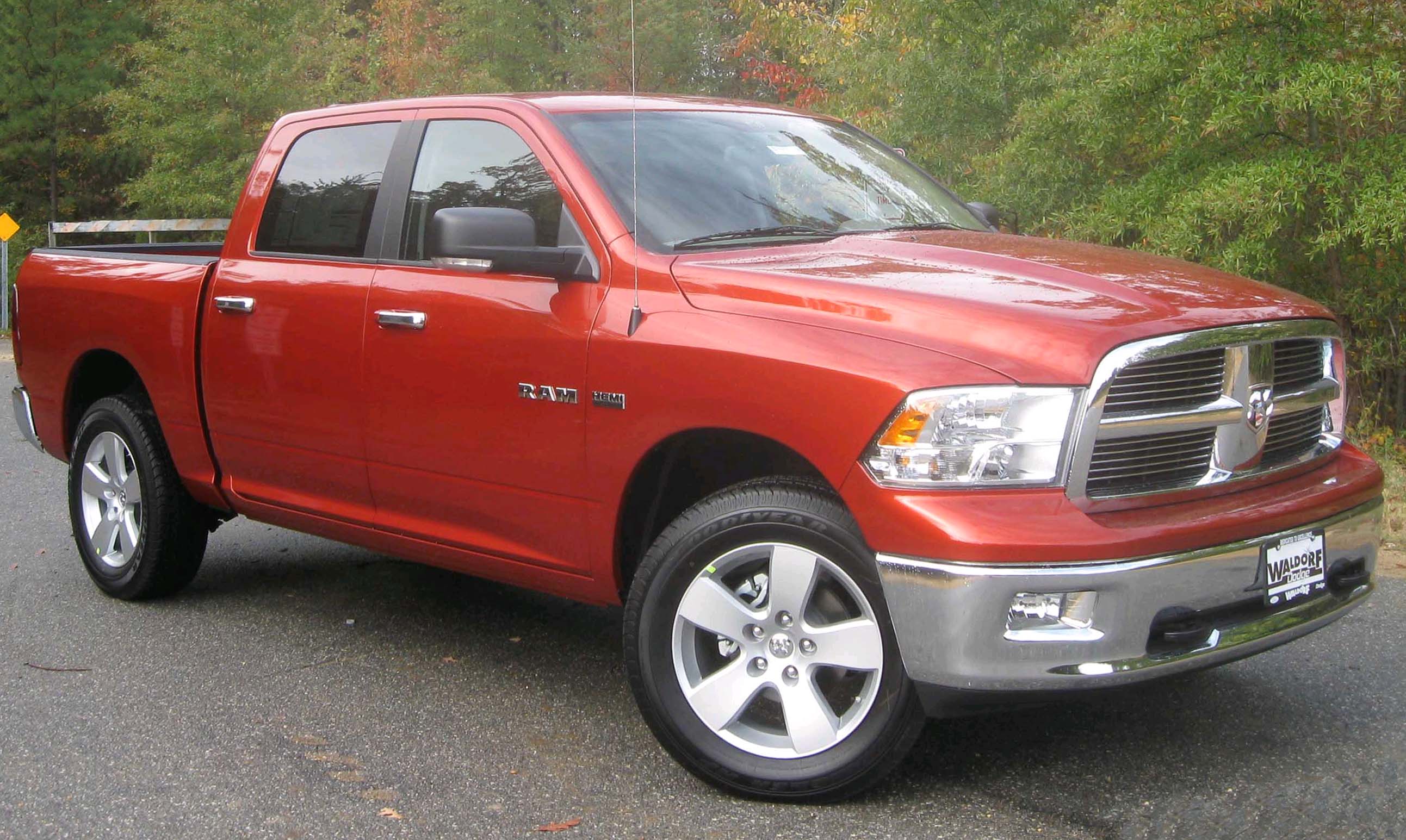 2009_Dodge_Ram_SLT_Big_Horn_Quad_Cab.jpg