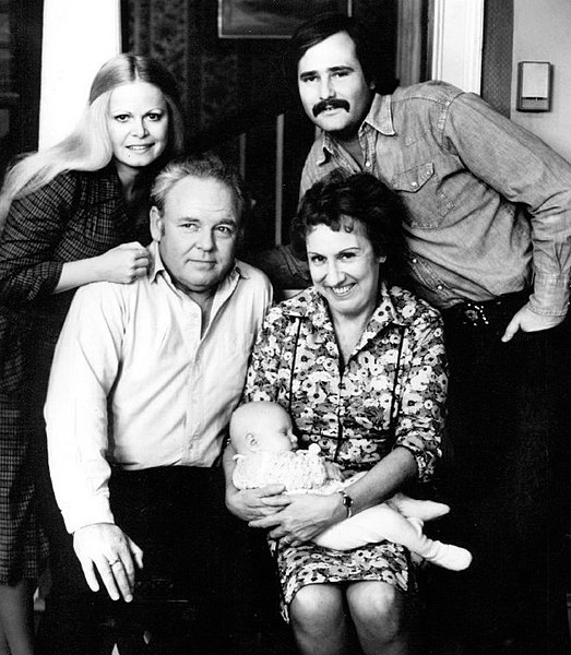 523px-All_in_the_Family_cast_1976.JPG