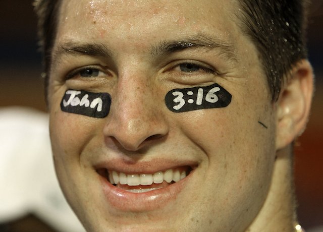 tebow-eye-black-3-16.jpg