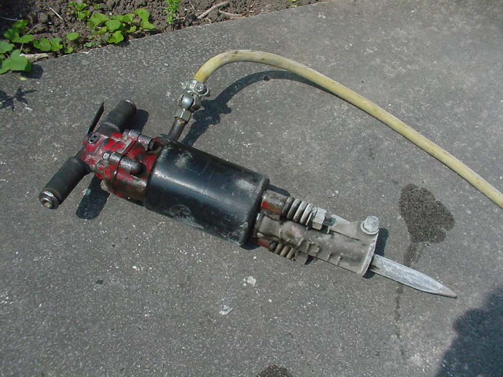 Pneumatic_drill.jpeg