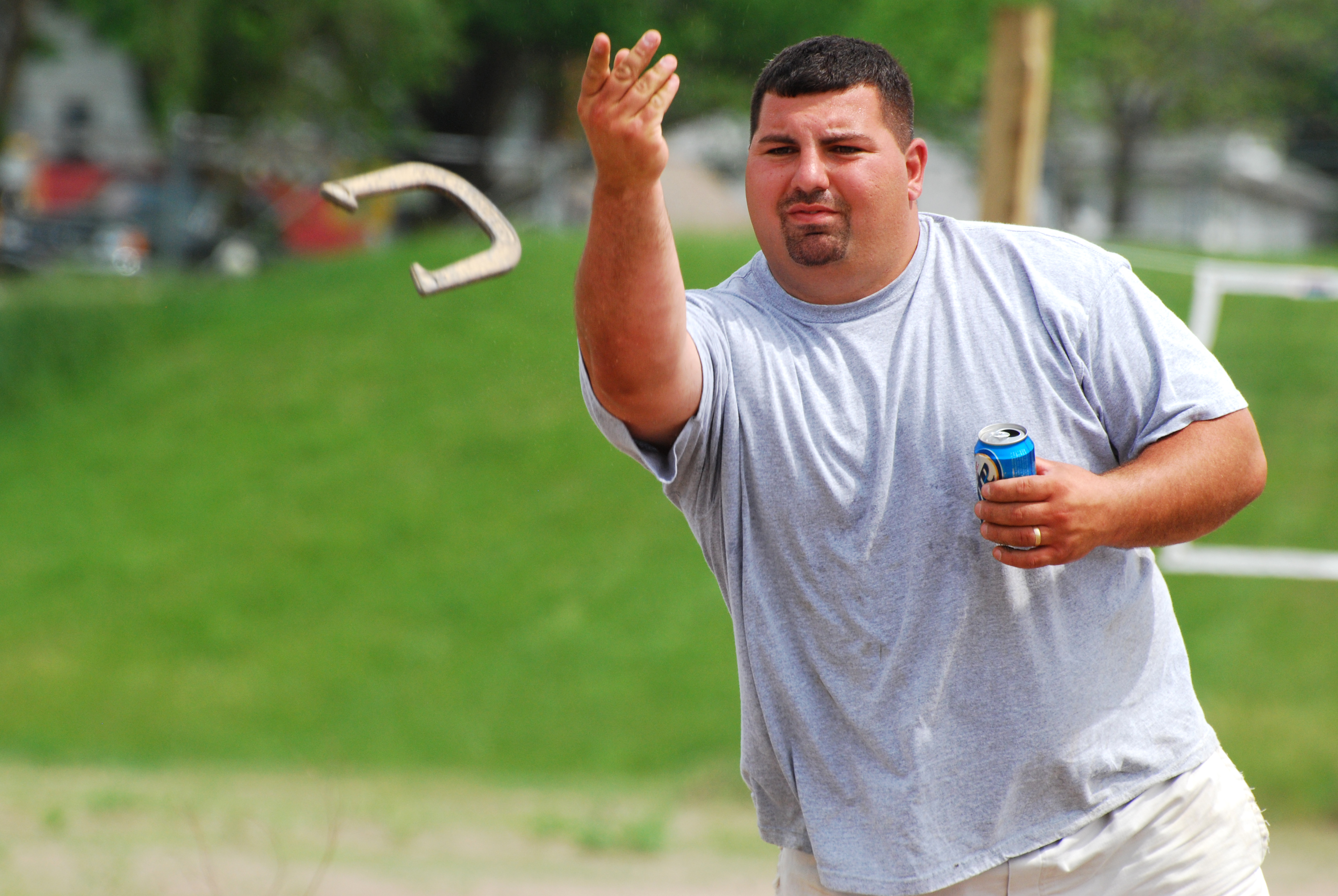 Horseshoe_toss_Proudfoot.jpg