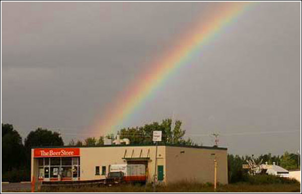 img-beer_store_and_rainbow.jpg