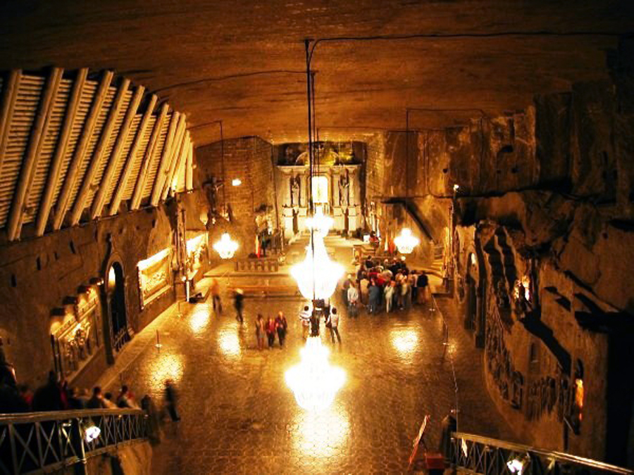 Wieliczka-saltmine-kinga.jpg