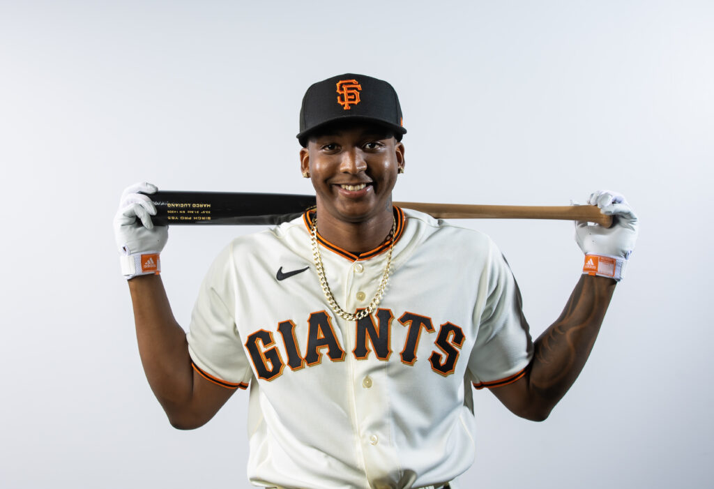 www.mlbtraderumors.com