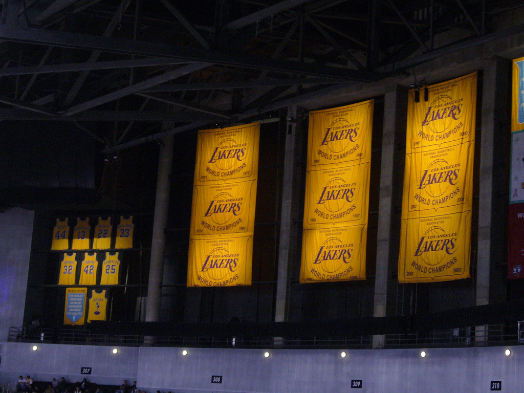 Lakers-banners-staples.jpg