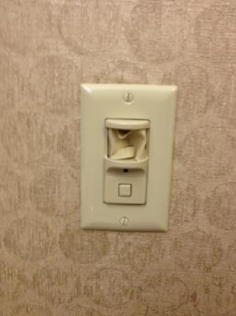 broken-switch-in-bathroom.jpg