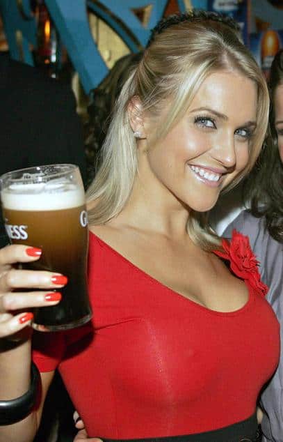 Guiness_Hot_Girl.jpg