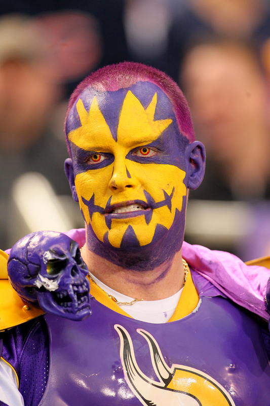 vikings-fan-bears-2011.jpg