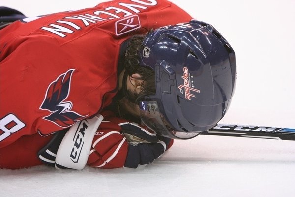 ovechkin_facedown.jpg