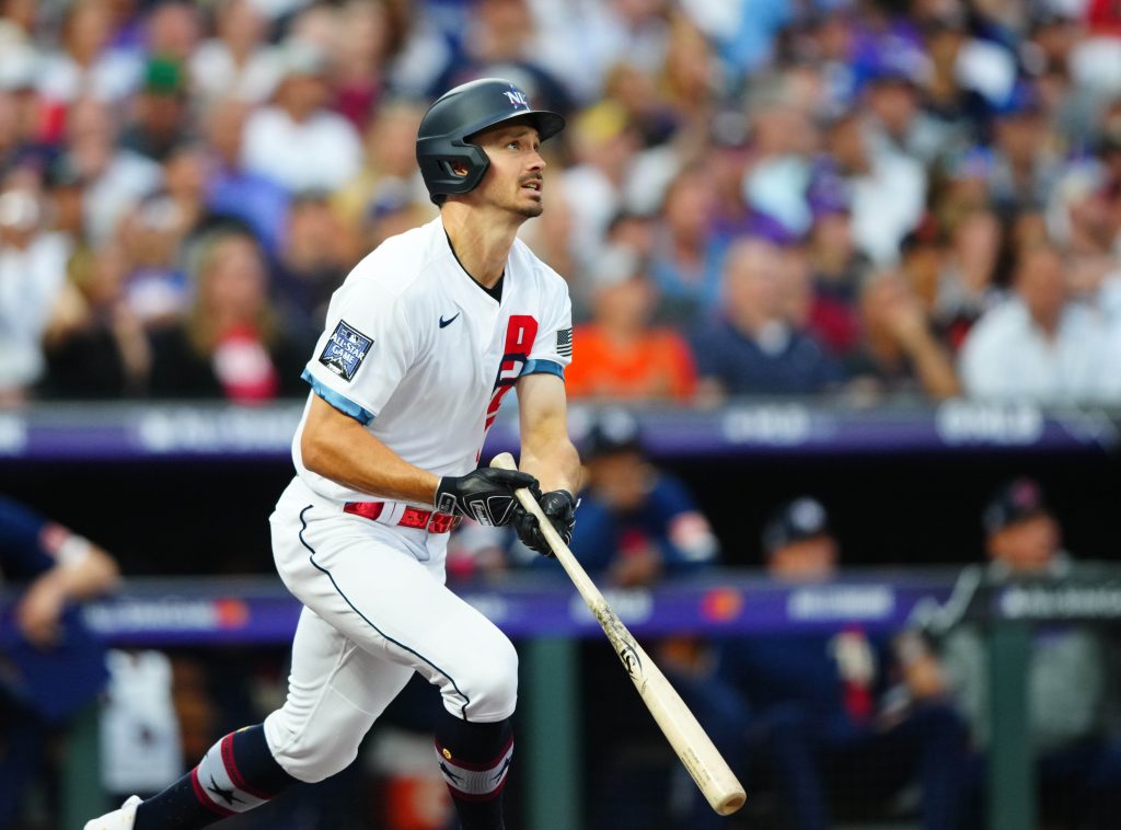 www.mlbtraderumors.com