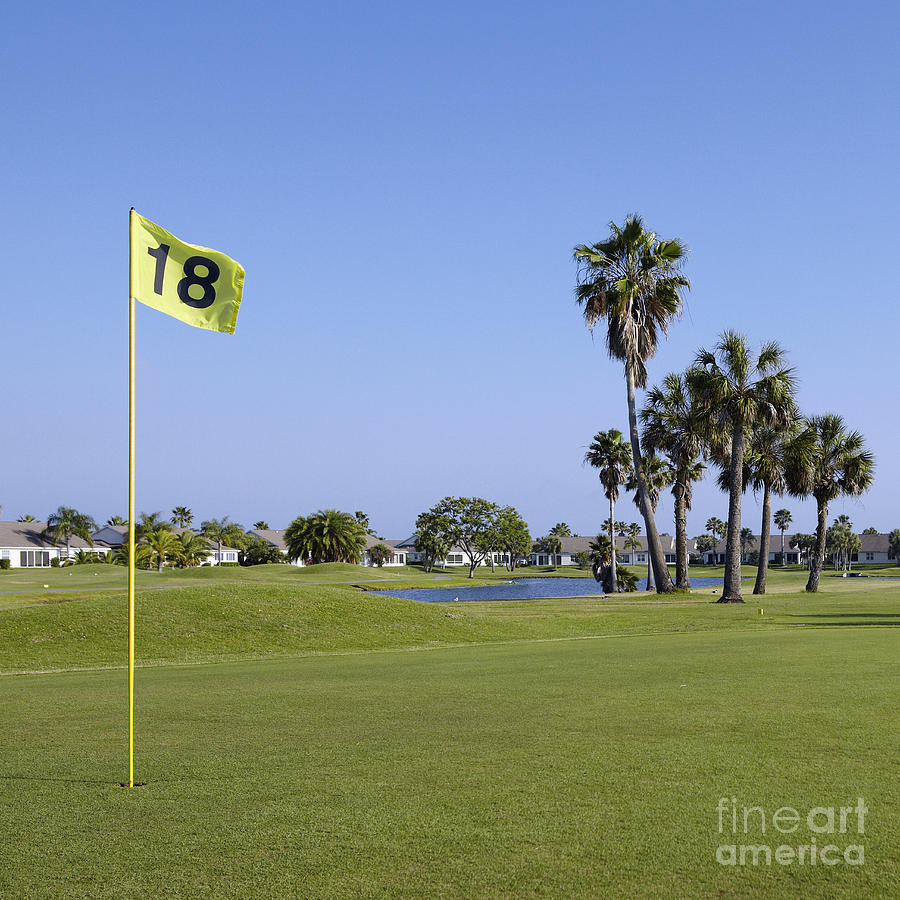 18th-hole-on-a-golf-course-skip-nall.jpg