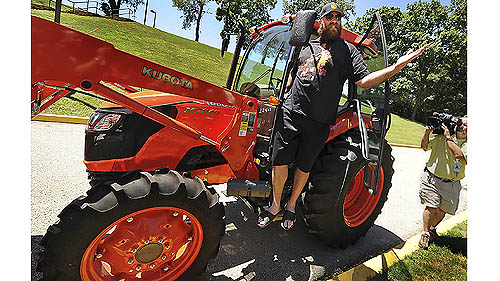 brett-keisel-arrives-in-tractor_original.jpg