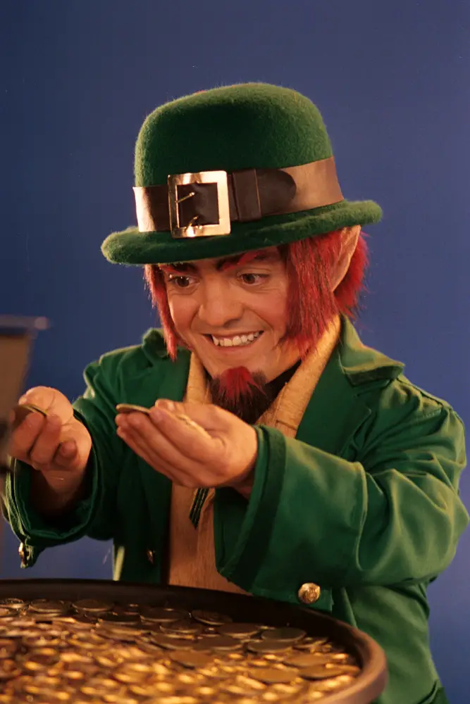 leprechaun-pot-of-gold-coins-by-IGNACIOLEO.jpg