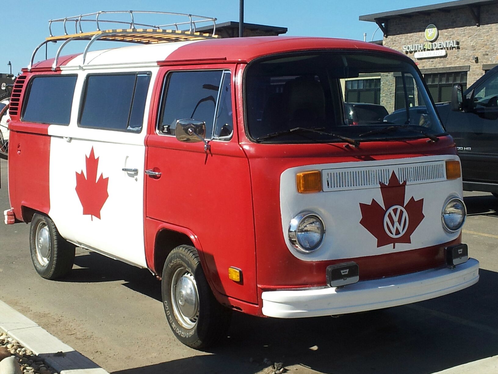 this-volkswagen-bus-spells-canadian-hippie-movement-83597_1.jpg