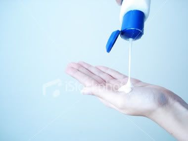 ist2_603035_hand_lotion.jpg