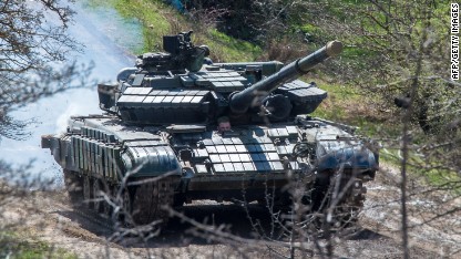 140328172003-russian-tank-in-crimea-c1-main.jpg