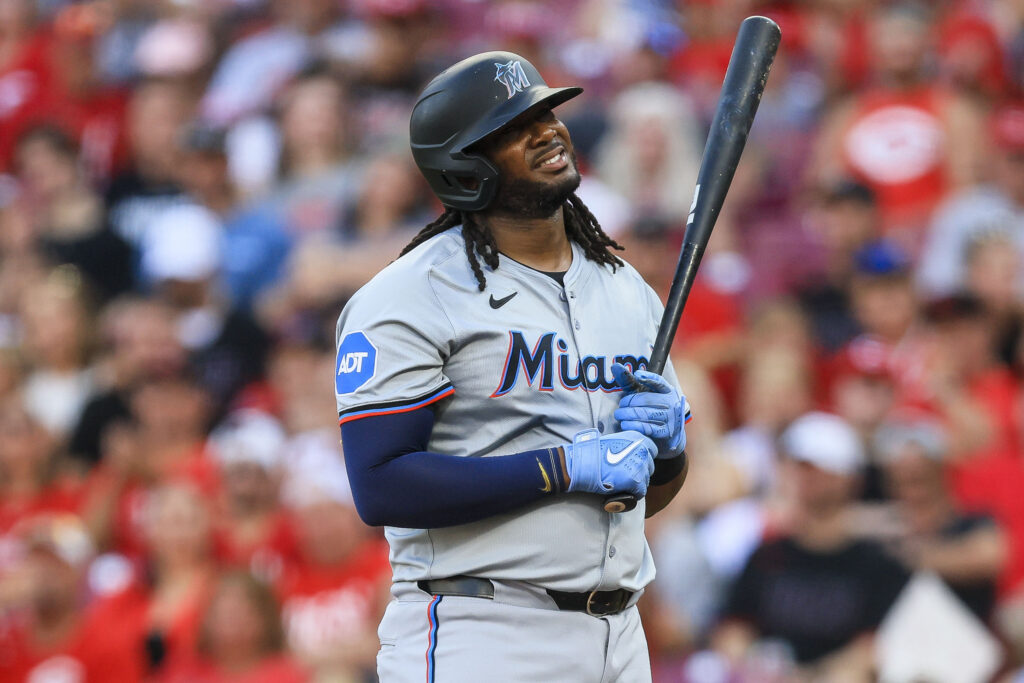 www.mlbtraderumors.com