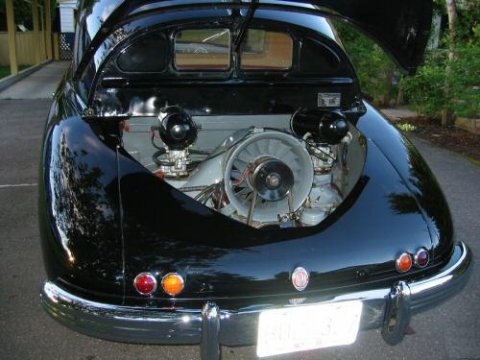 1950_Tatra_T_600_Sedan_Engine_1.jpg
