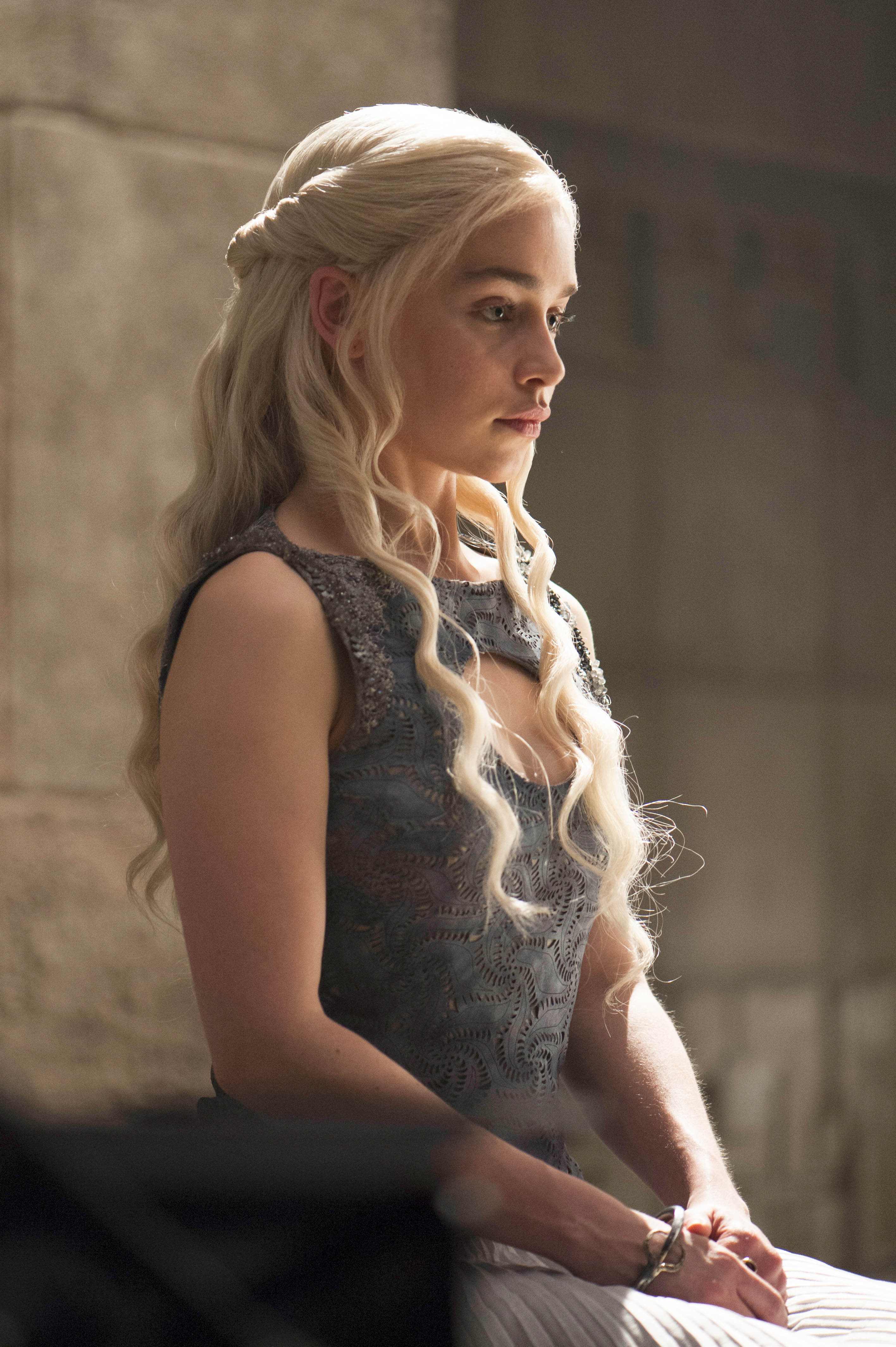 Daenerys-Targaryen-Season-4-daenerys-targaryen-37215658-2832-4256.jpg