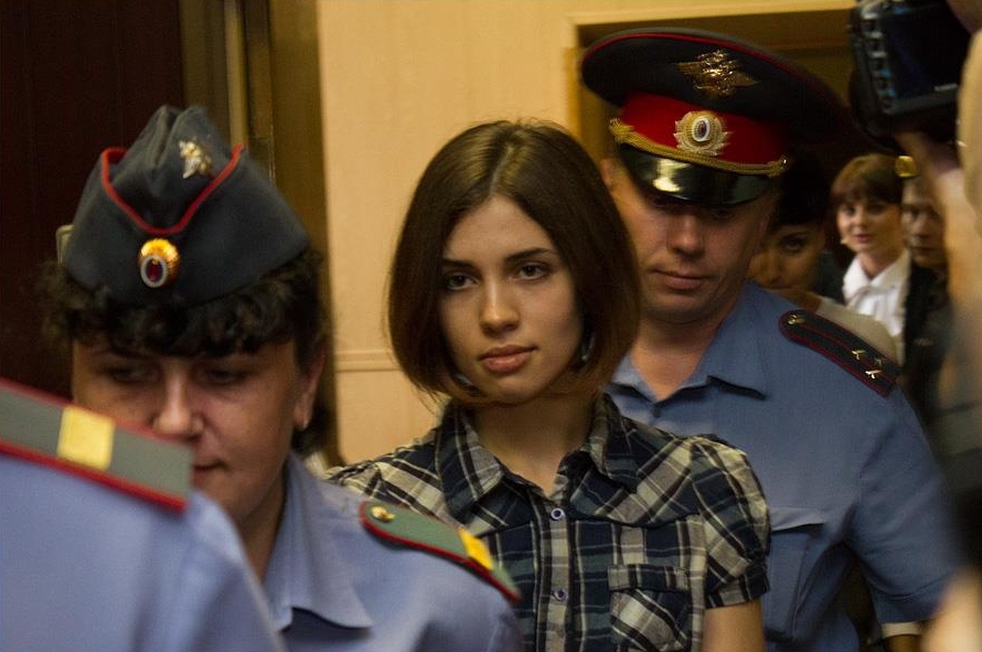 Nadezhda_Tolokonnikova_(Pussy_Riot)_at_the_Moscow_Tagansky_District_Court_-_Denis_Bochkarev.jpg