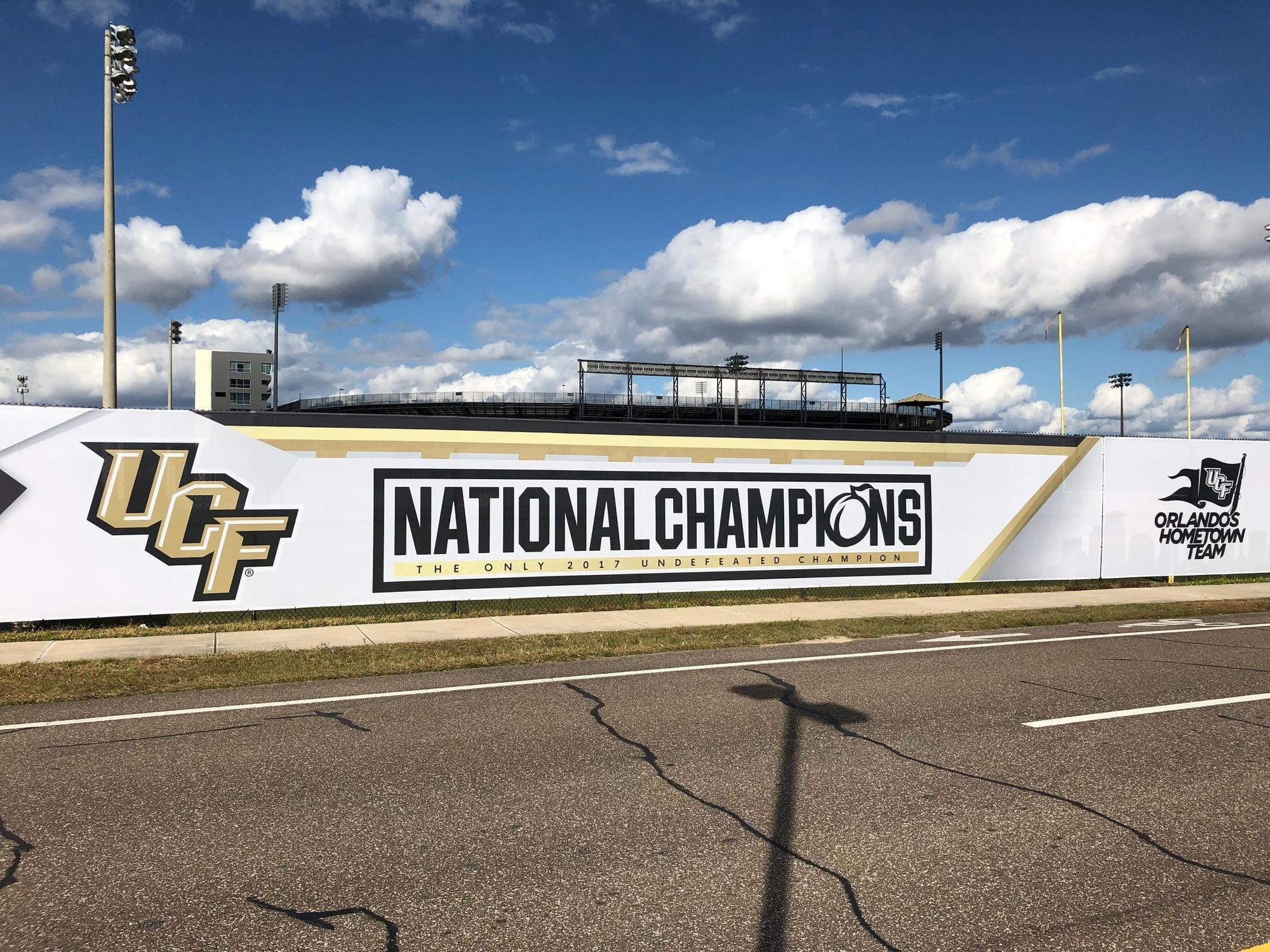 os-ucf-national-champions-banner-0123