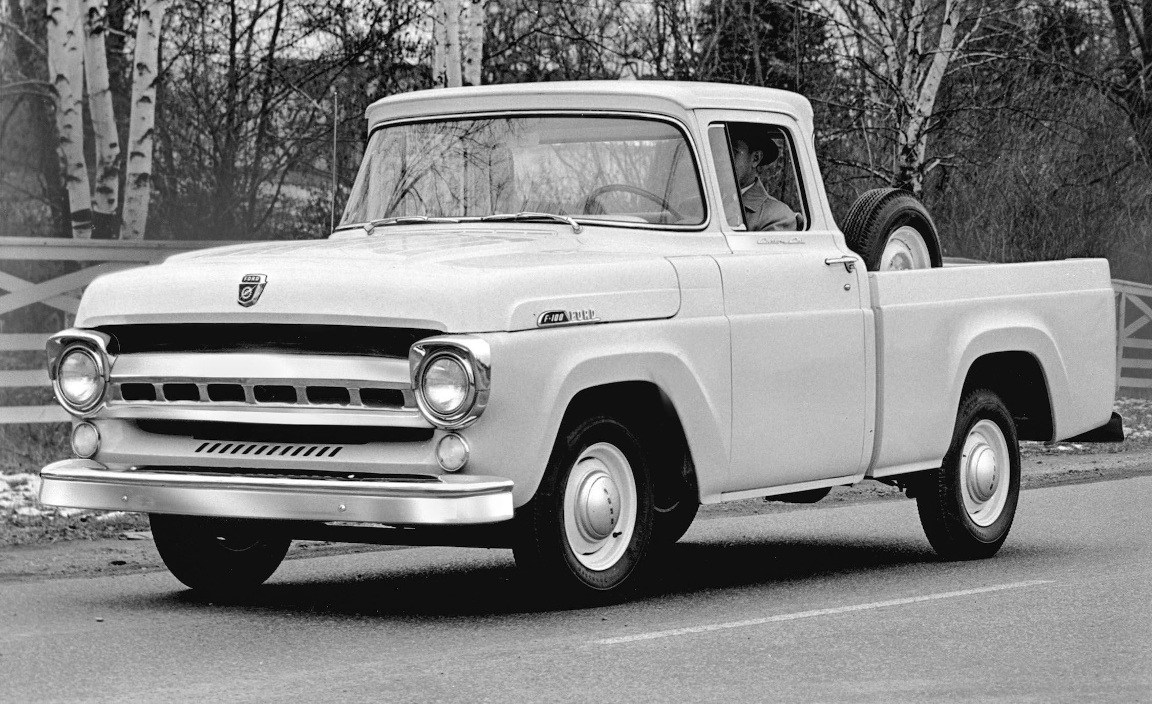 1957-ford-f-100-custom-cab-pickup-truck-1539886062.jpg