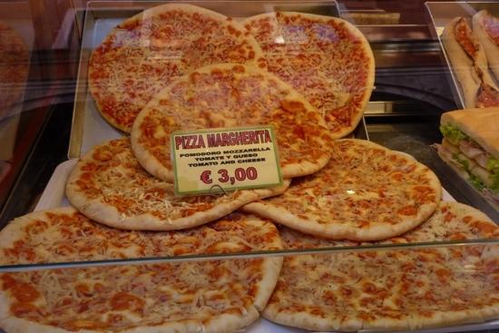 cheapest-pizza-on-earth.jpg